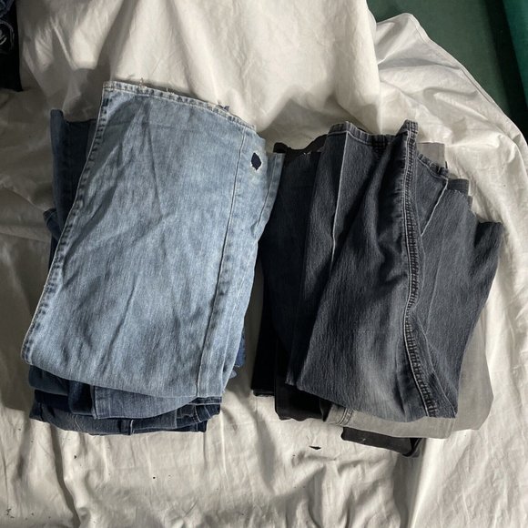 Denim Jean Off Cuts Crafts Crafting Sewing Quilting 18 Leg Pieces 6.25 Lbs - Picture 1 of 2